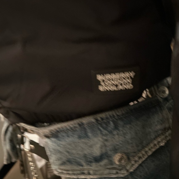 Unisex kids Burberry puffer coat - Picture 5 of 5